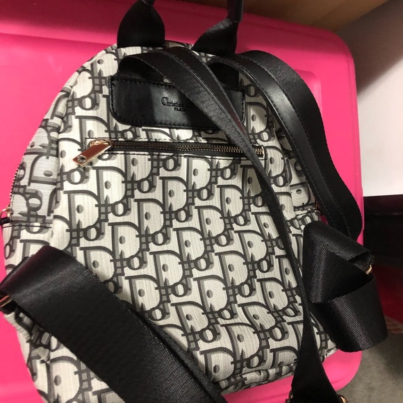 Gray black back pack handbag - Picture 7 of 7